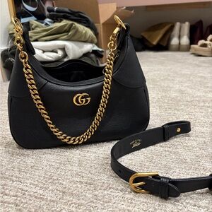 Gucci Black Leather Shoulder Bag with Gold Chain